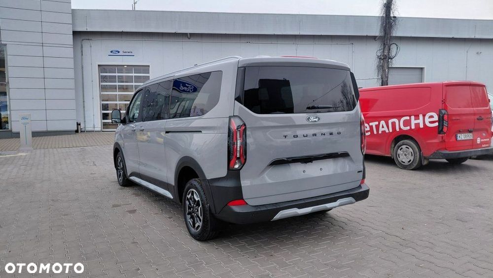 Ford Tourneo Custom - 3
