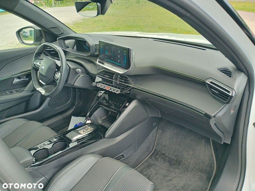 Peugeot 2008 - 17