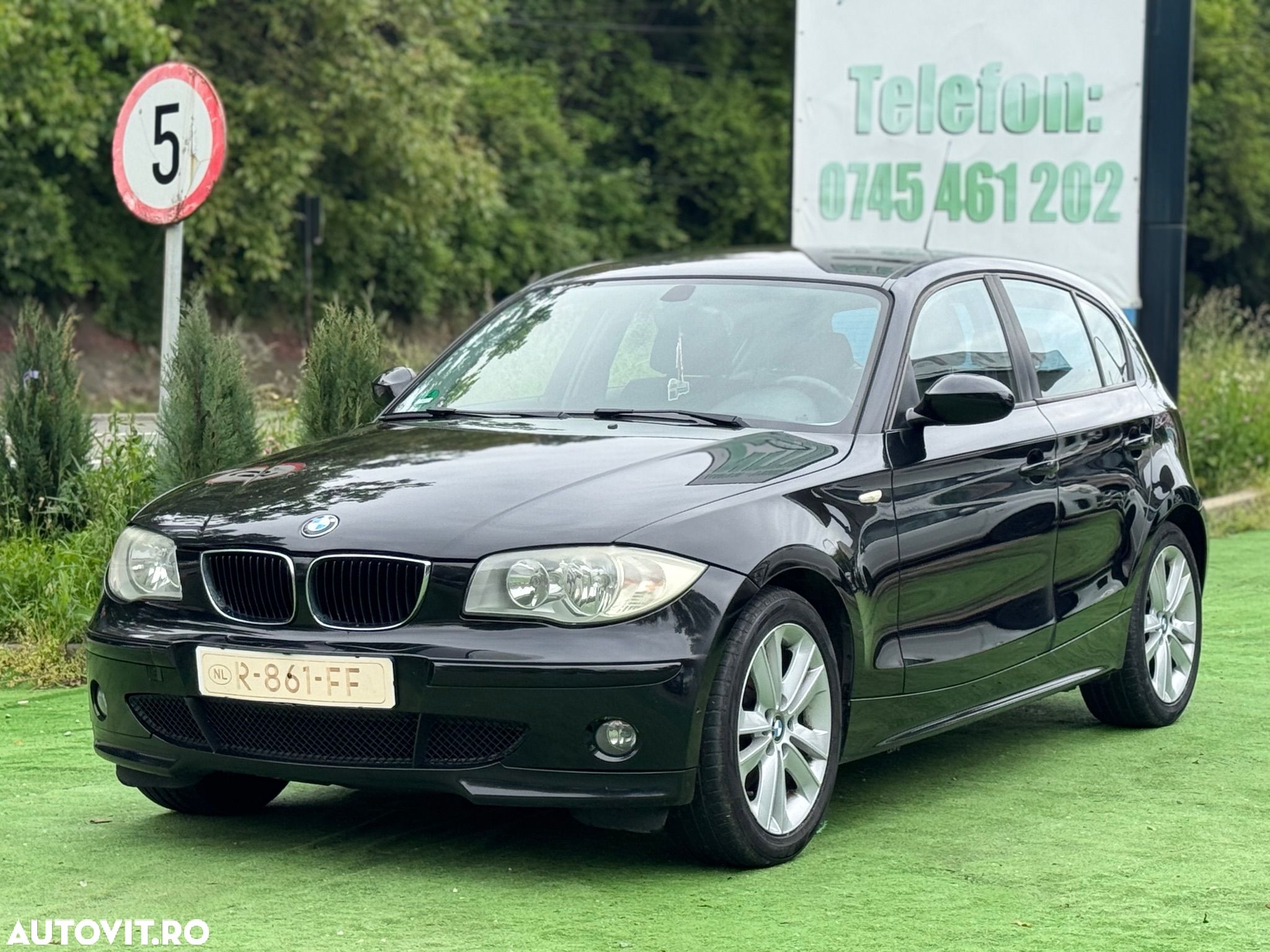 BMW Seria 1 120i - 1