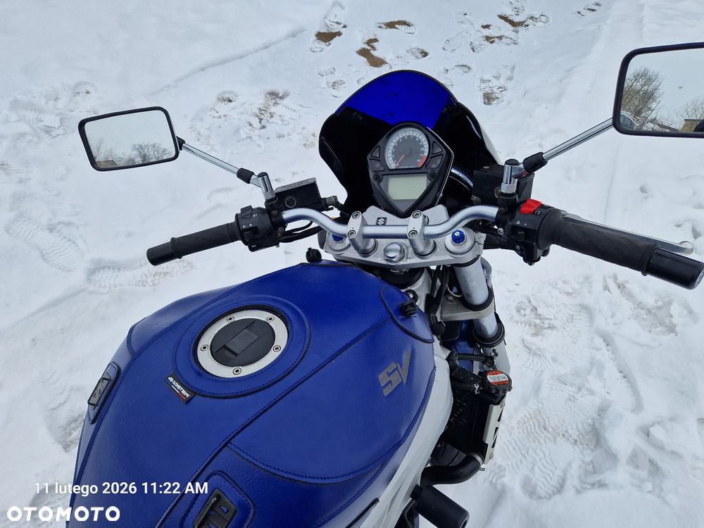 Suzuki SV - 8