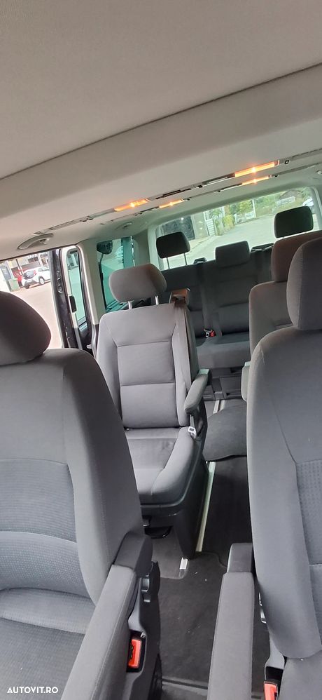 Volkswagen Multivan - 17