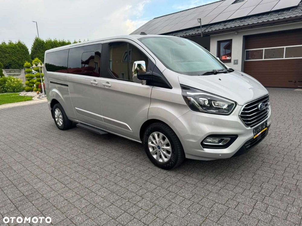 Ford Tourneo Custom - 2