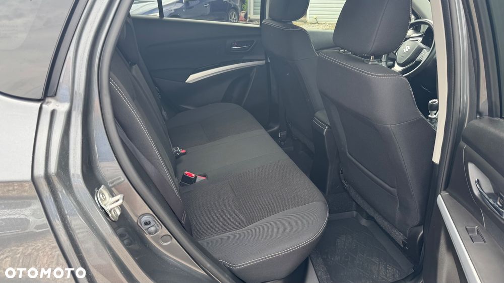 Suzuki SX4 S-Cross 1.4 T Premium - 29