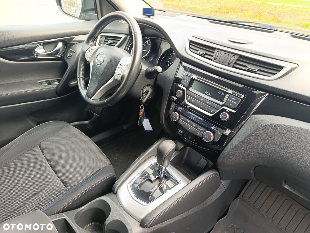 Nissan Qashqai 1.2 DIG-T Acenta Xtronic - 12