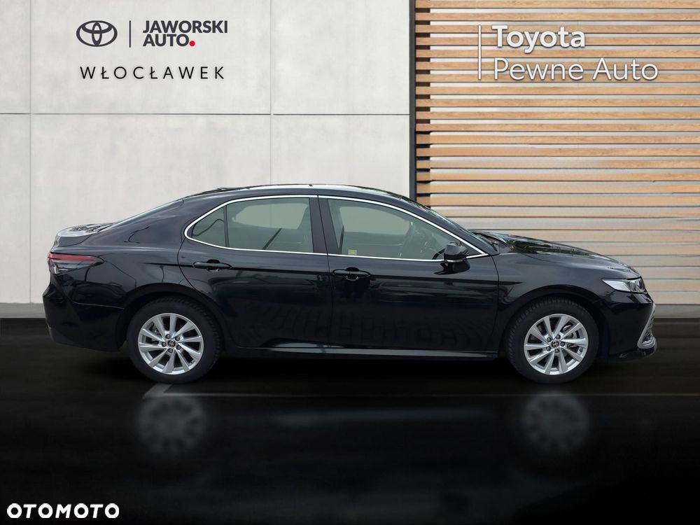 Toyota Camry 2.5 Hybrid Comfort CVT - 6
