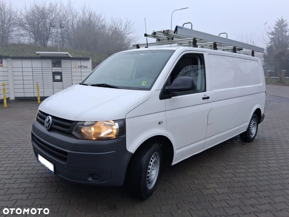 Volkswagen Transporter - 1