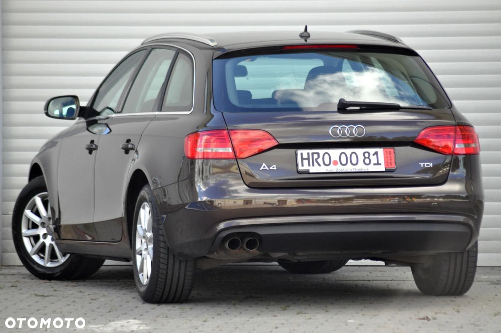 Audi A4 Avant 2.0 TDI DPF Ambiente - 7