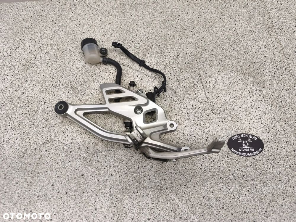 Set prawy przód, kierowcy, pompa hamulcowa tył, dźwignia, pedał hamulca Yamaha R125 R 125 2023
