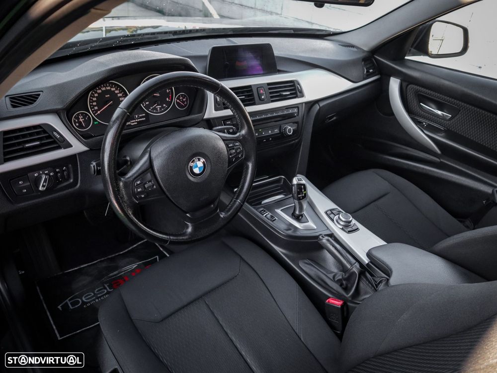 BMW 320 d EfficientDynamics Auto Line Sport - 21