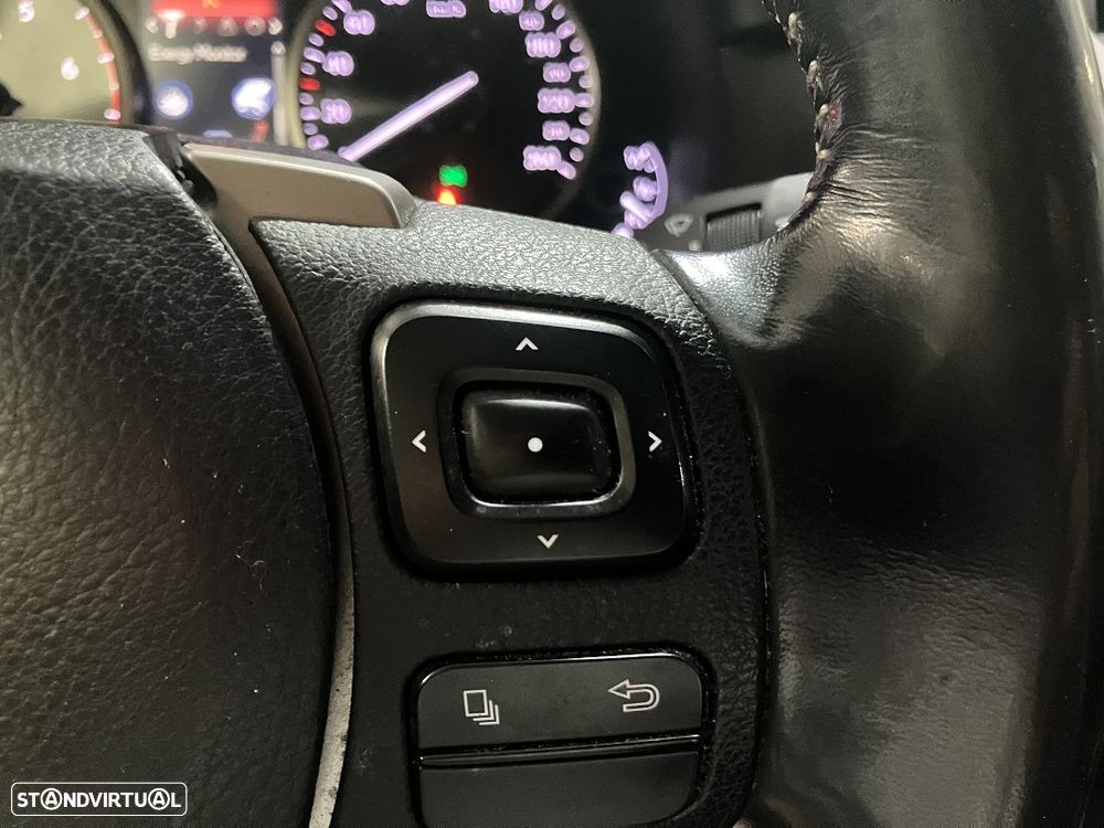 Lexus NX 300h Executive Plus - 32