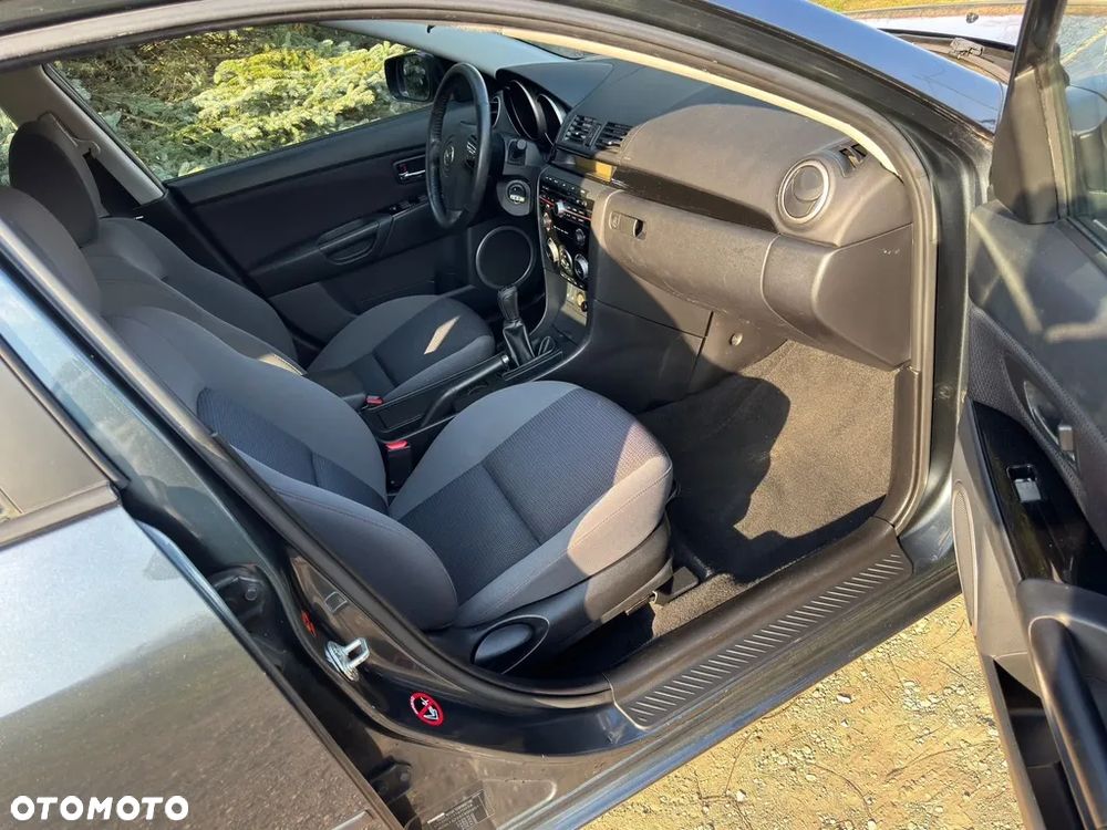Mazda 3 - 9