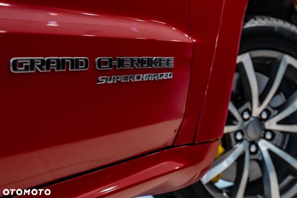 Jeep Grand Cherokee - 18