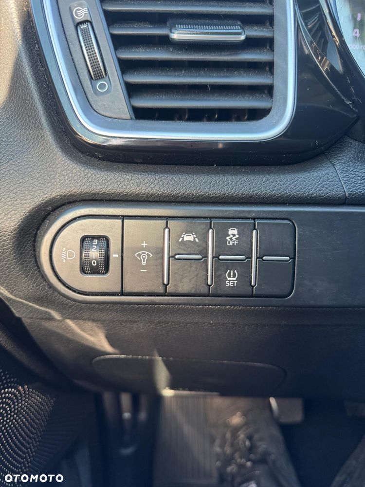 Kia Ceed 1.0 T-GDI 120 OPF Nightline Edition - 18