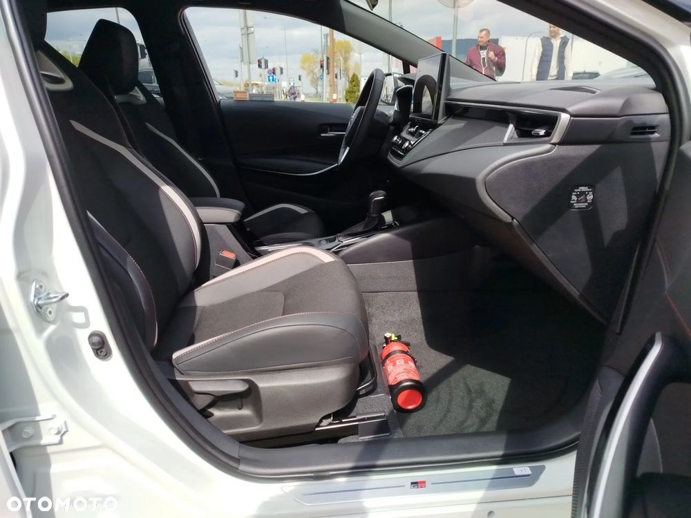 Toyota Corolla 1.8 Hybrid GR Sport - 13