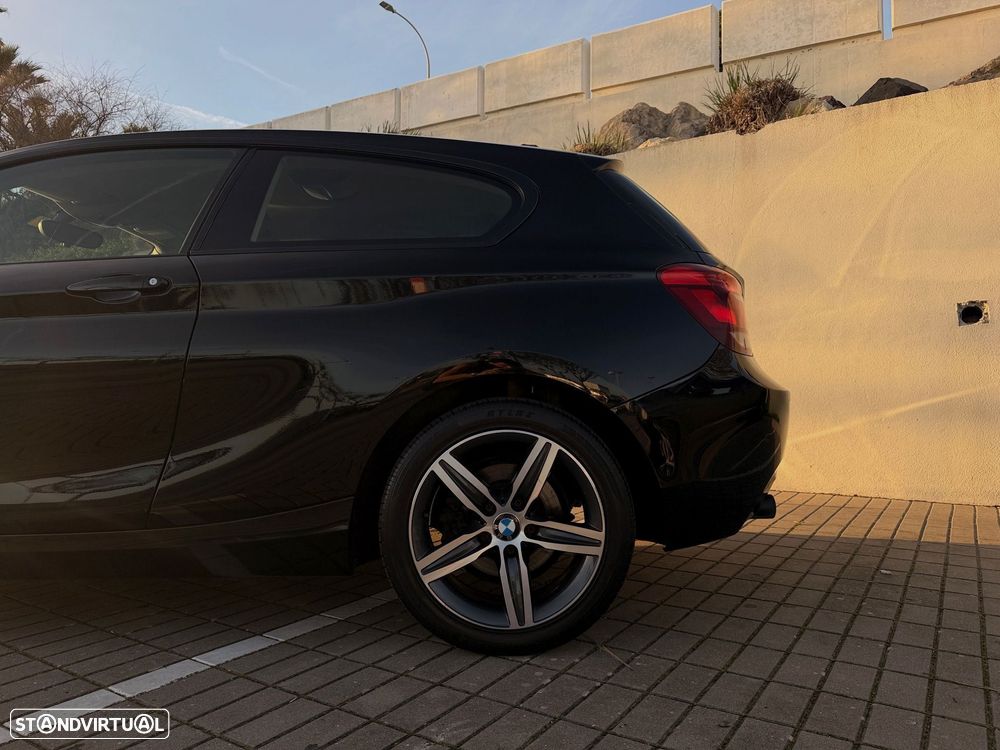 BMW 116 i Sport Line - 12