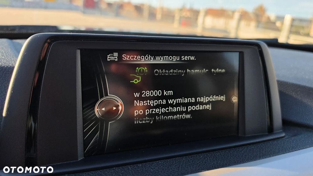 BMW Seria 3 320d - 33