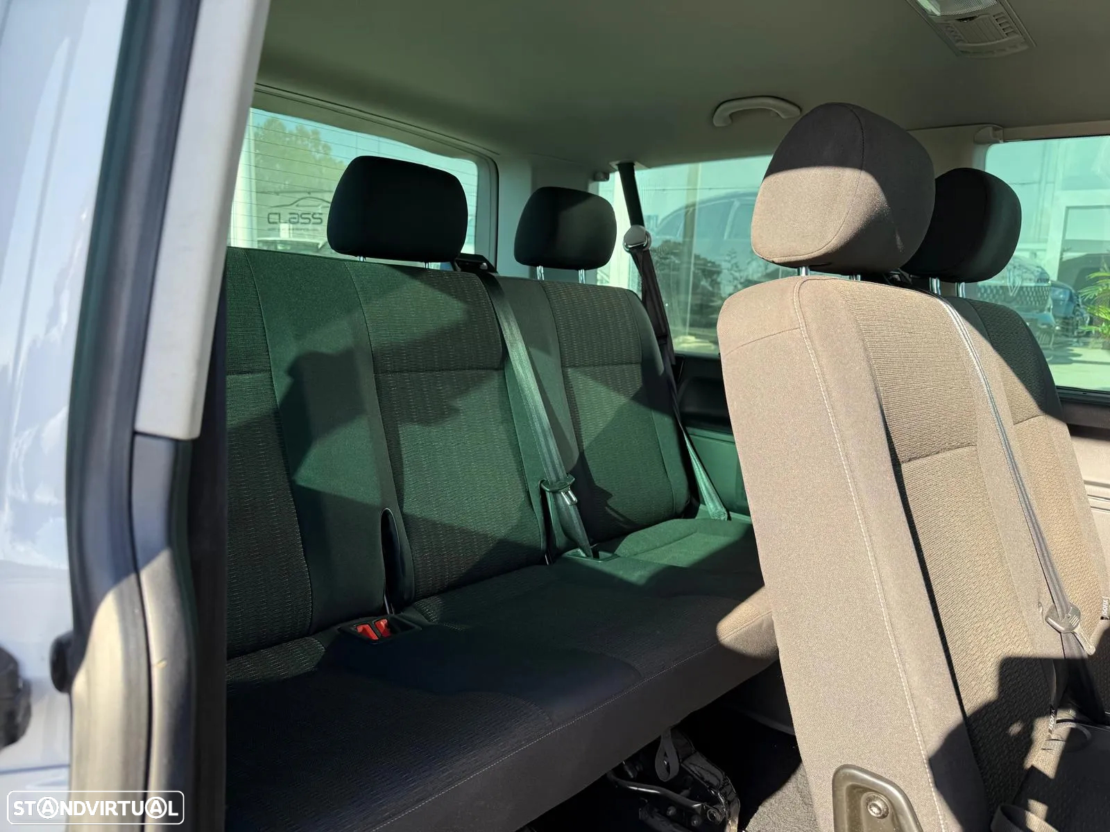 VW Caravelle 2.0 TDi BM Longa Comfortline - 37