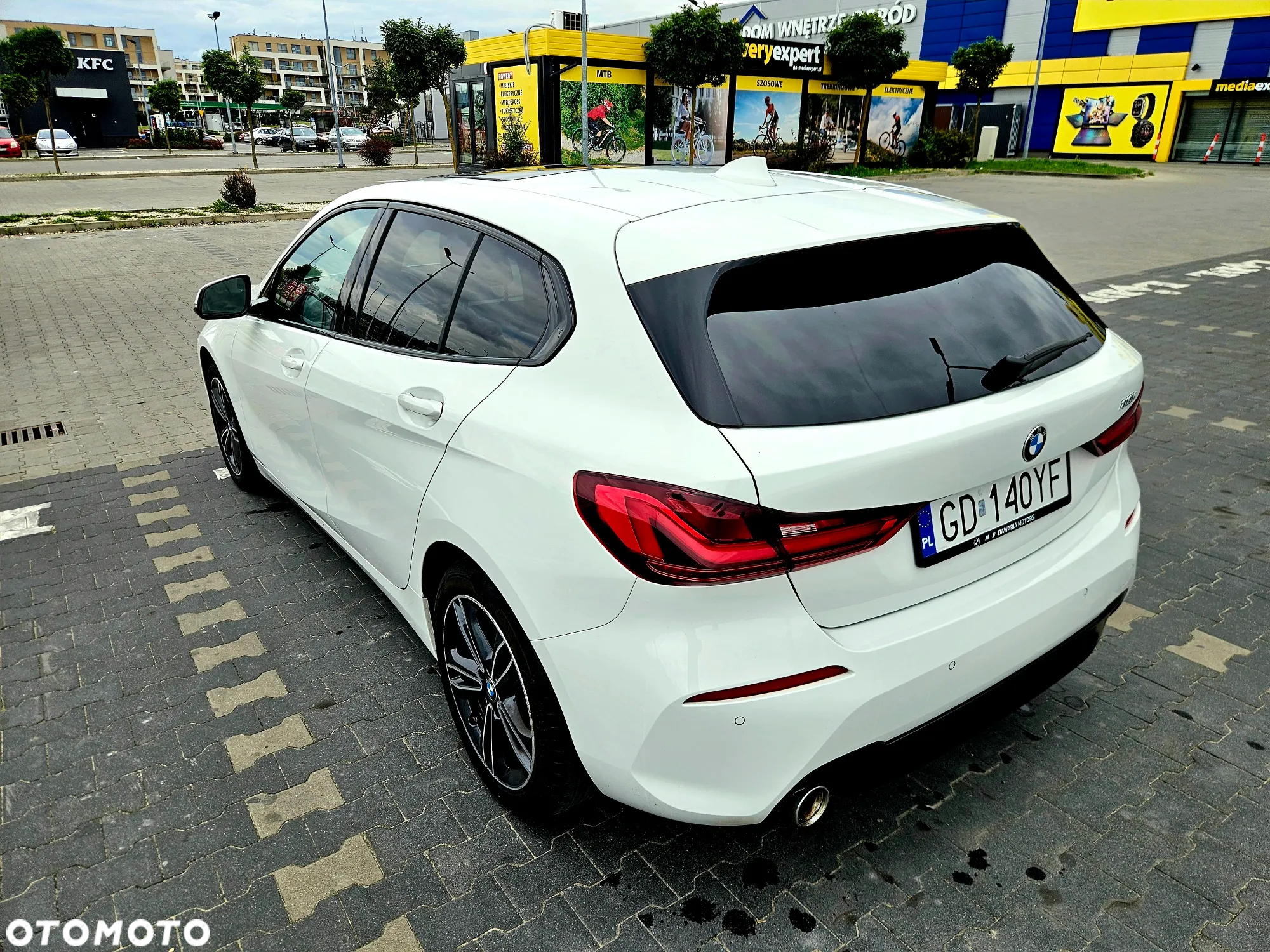 BMW Seria 1 118i Sport Line - 9