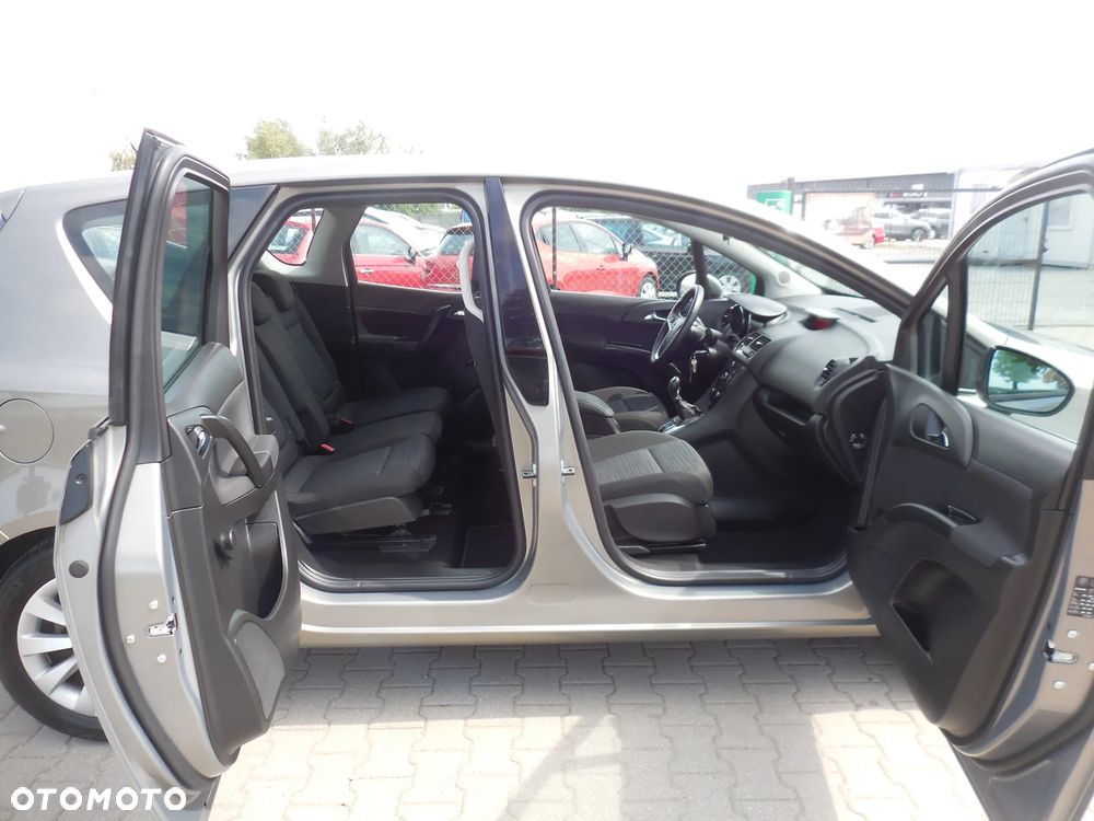 Opel Meriva - 12
