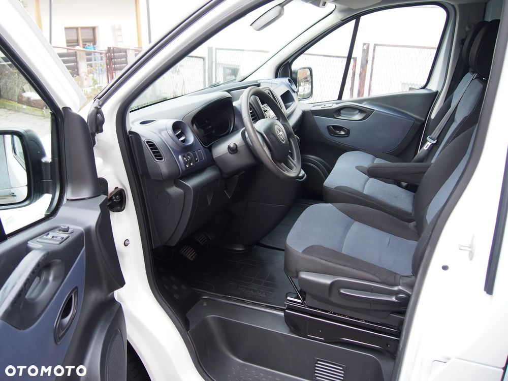 Opel VIVARO - 11