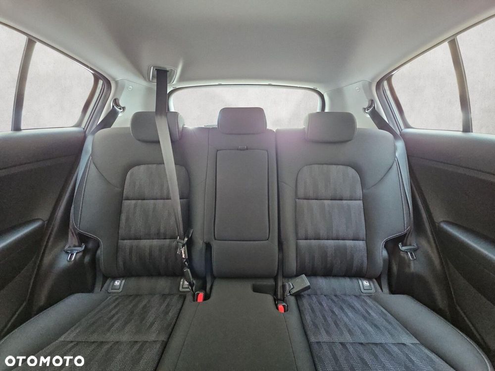 Kia Sportage - 16