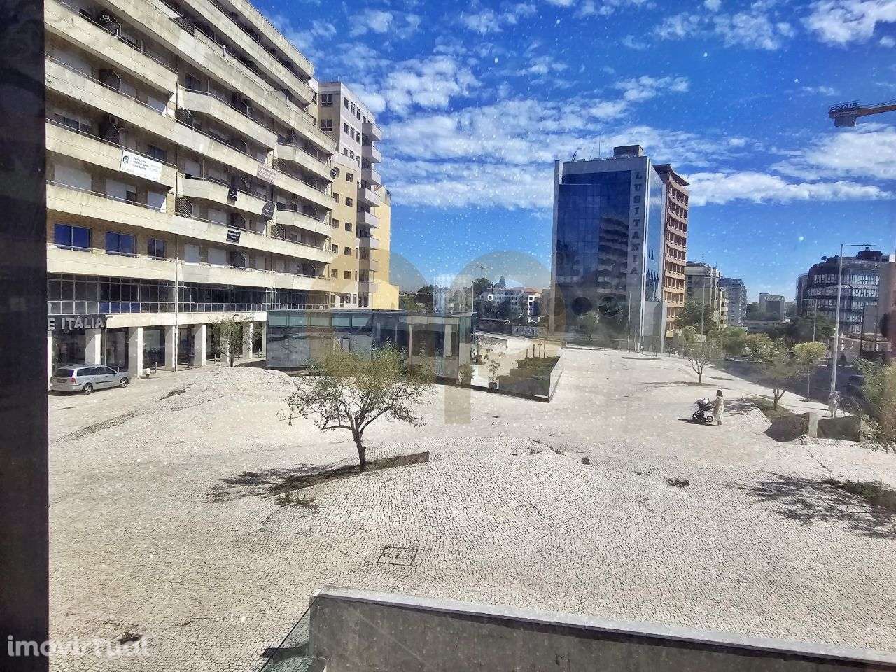 Excelente oportunidade- Loja na Rua Júlio Dinis, Boavista - Grande imagem: 5/21