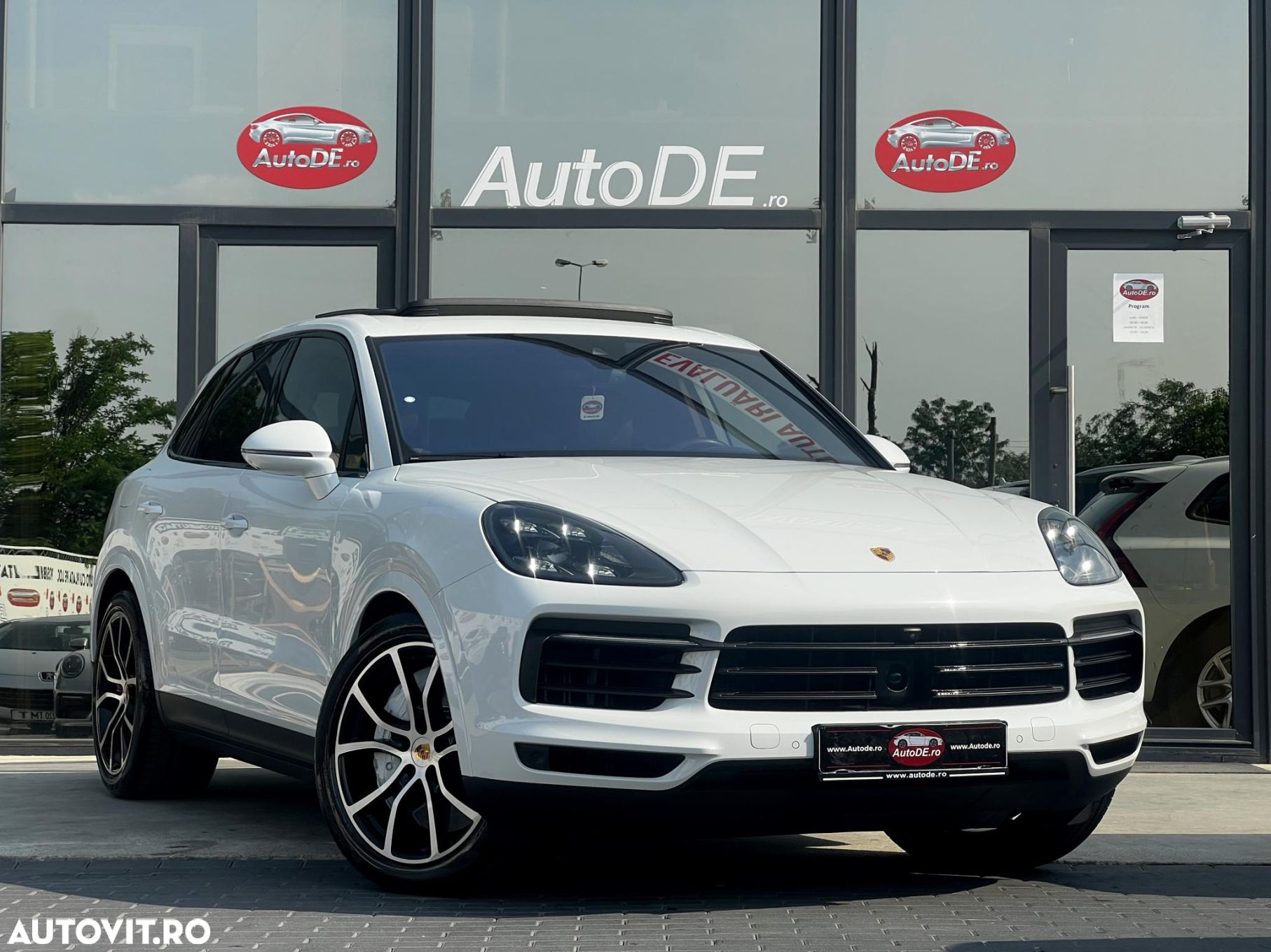 Porsche Cayenne S - 2