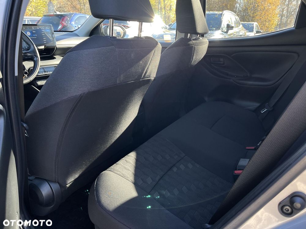 Toyota Yaris Hybrid 1.5 Style - 19