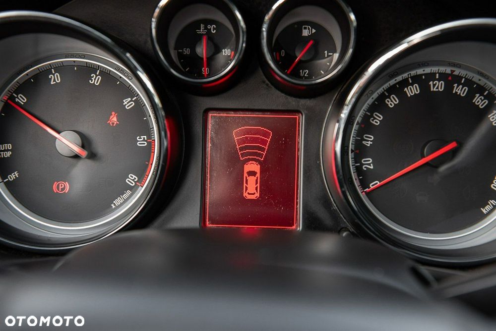 Opel Insignia 2.0 CDTI Cosmo - 23