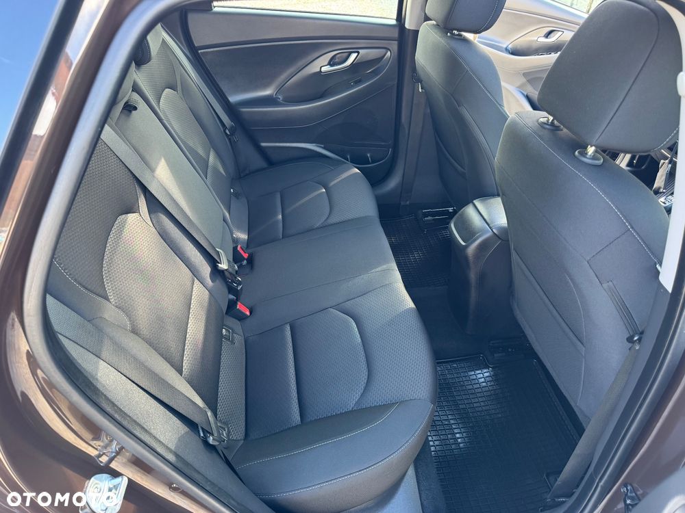 Hyundai i30 1.6 CRDI Intro Edition - 29