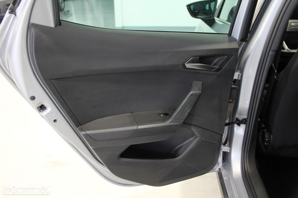 SEAT Arona 1.0 TSI FR - 25