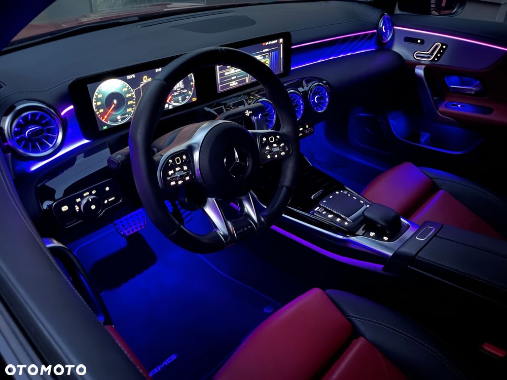Mercedes-Benz CLA - 17