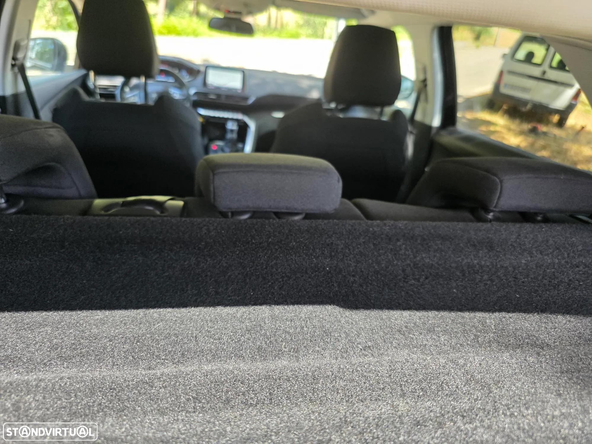 Peugeot 3008 1.5 BlueHDi Active Pack - 32