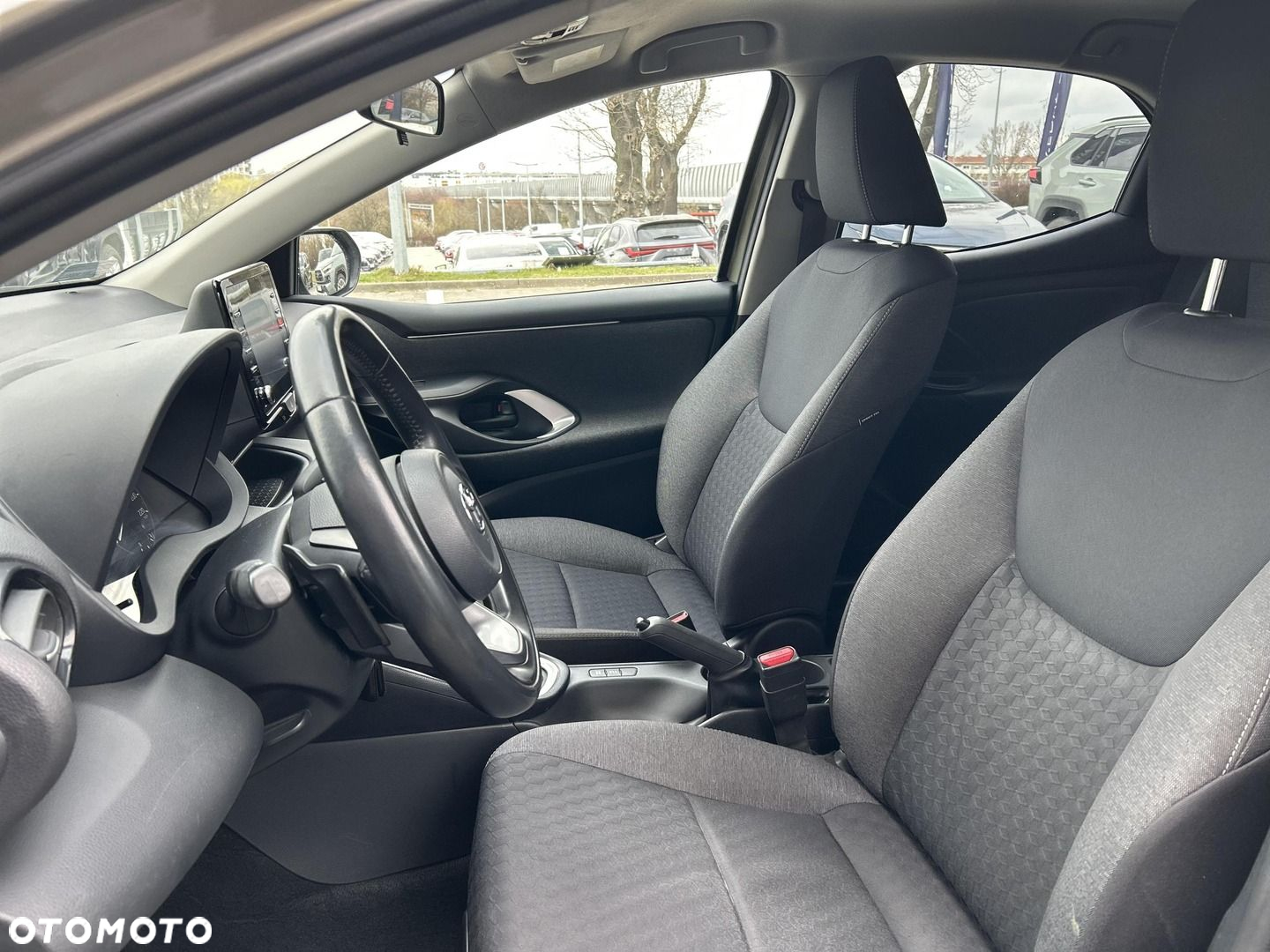 Toyota Yaris 1.5 Comfort CVT - 10
