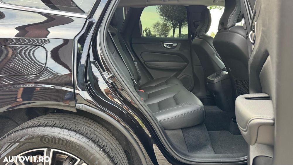 Volvo XC 60 B4 MHEV AWD Inscription - 22