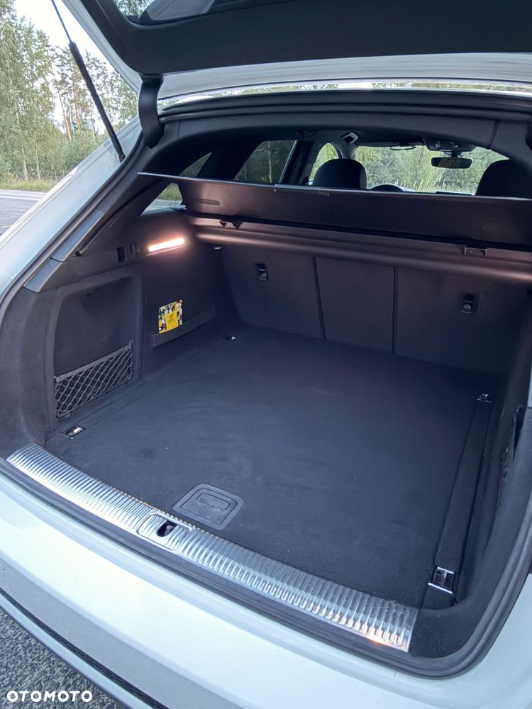 Audi A4 Avant 2.0 TDI S tronic - 10