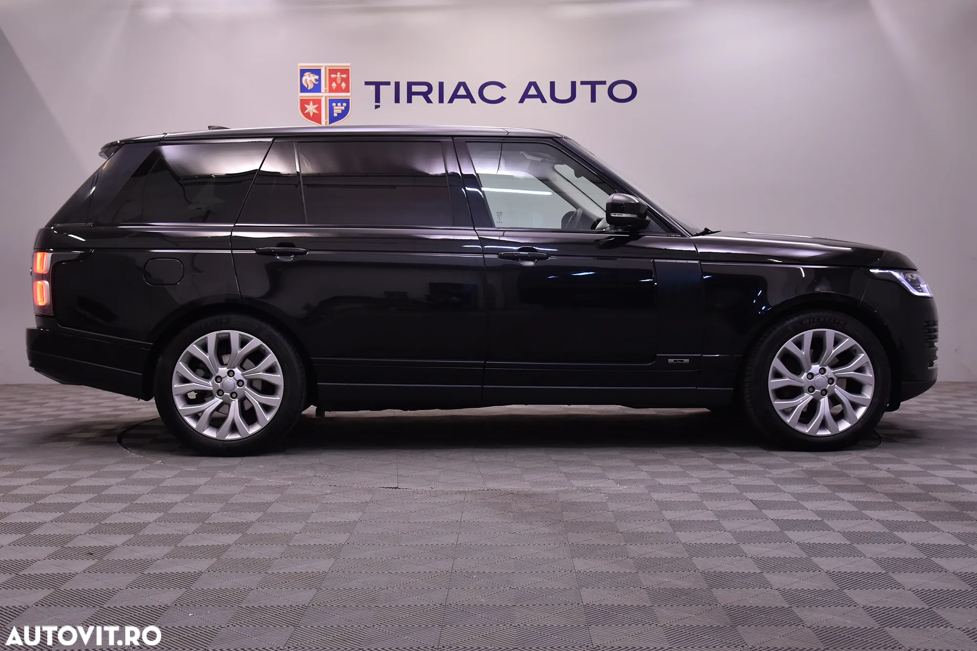 Land Rover Range Rover 3.0L SDV6 Vogue - 6