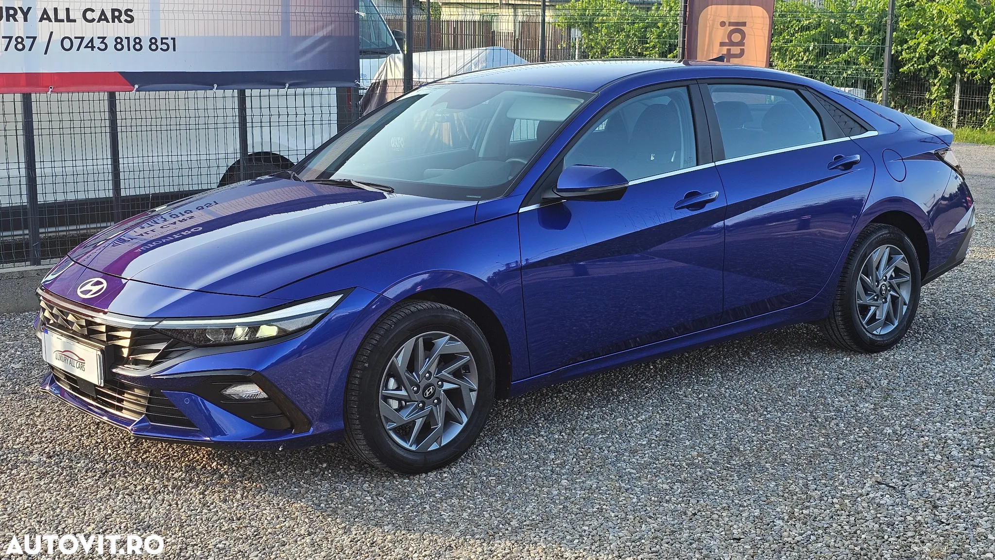 Hyundai Elantra 1.6 l 123 CP CVT Highway - 2