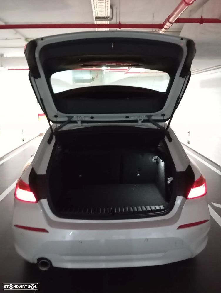 BMW 118 i Line Luxury Auto - 8