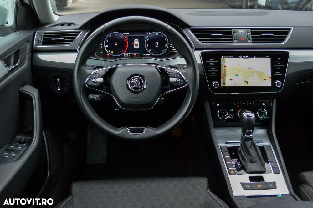 Skoda Superb 2.0 TDI DSG Essence - 22