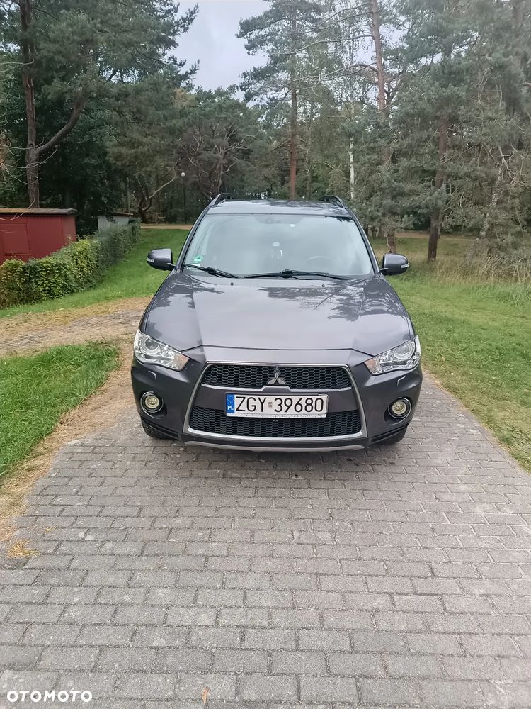 Mitsubishi Outlander 2011 photo 5