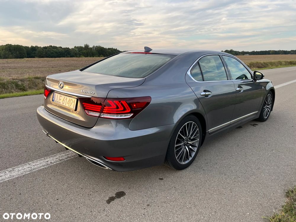 Lexus LS 460 F Sport - 12