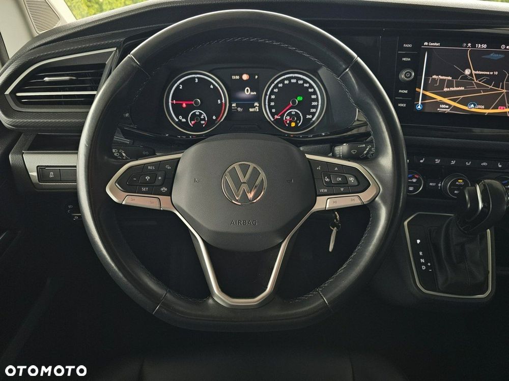 Volkswagen Multivan - 17