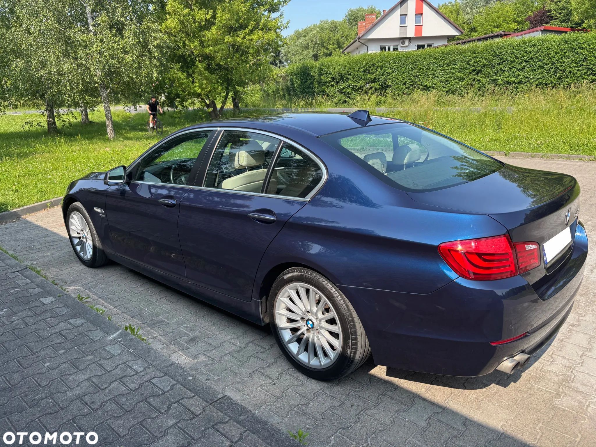 BMW Seria 5 528i xDrive - 1