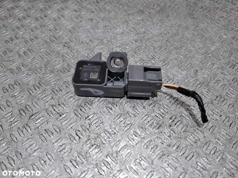 Czujnik uderzenia Renault Captur 2015 rok nr 988326121R - 1