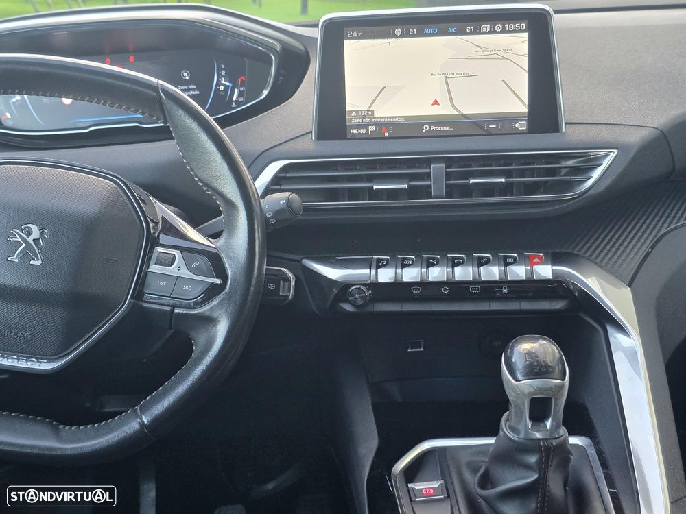 Peugeot 3008 1.5 BlueHDi Allure Baixo Consumo - 53