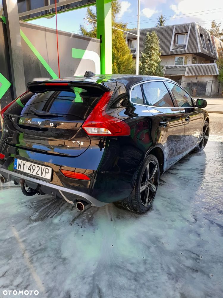 Volvo V40 T3 Drive-E R-Design Momentum - 8