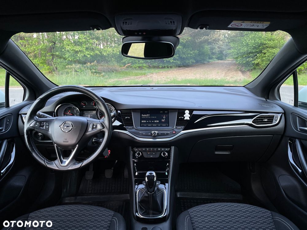 Opel Astra 1.6 CDTI Dynamic S&S - 10