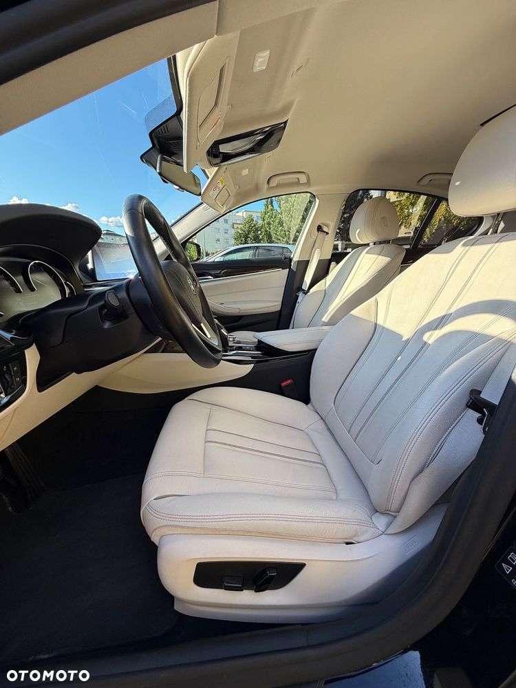 BMW Seria 5 520d xDrive MHEV Luxury Line - 22