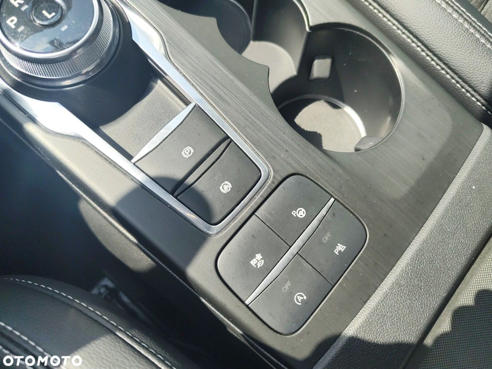 Ford Kuga - 26